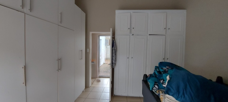 2 Bedroom Property for Sale in Bonza Bay Eastern Cape